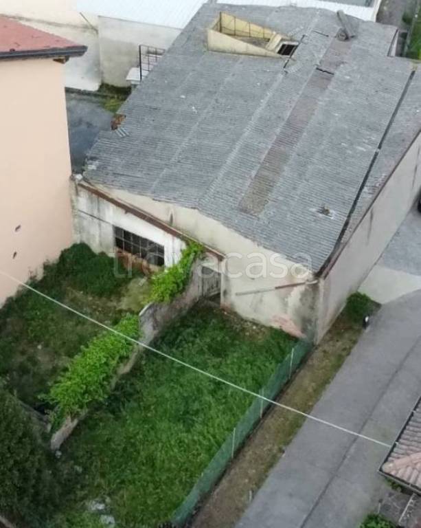 appartamento in vendita a Bonate Sopra in zona Ghiaie di Bonate Sopra