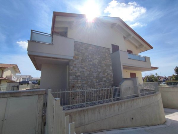 appartamento in vendita a Bonate Sopra