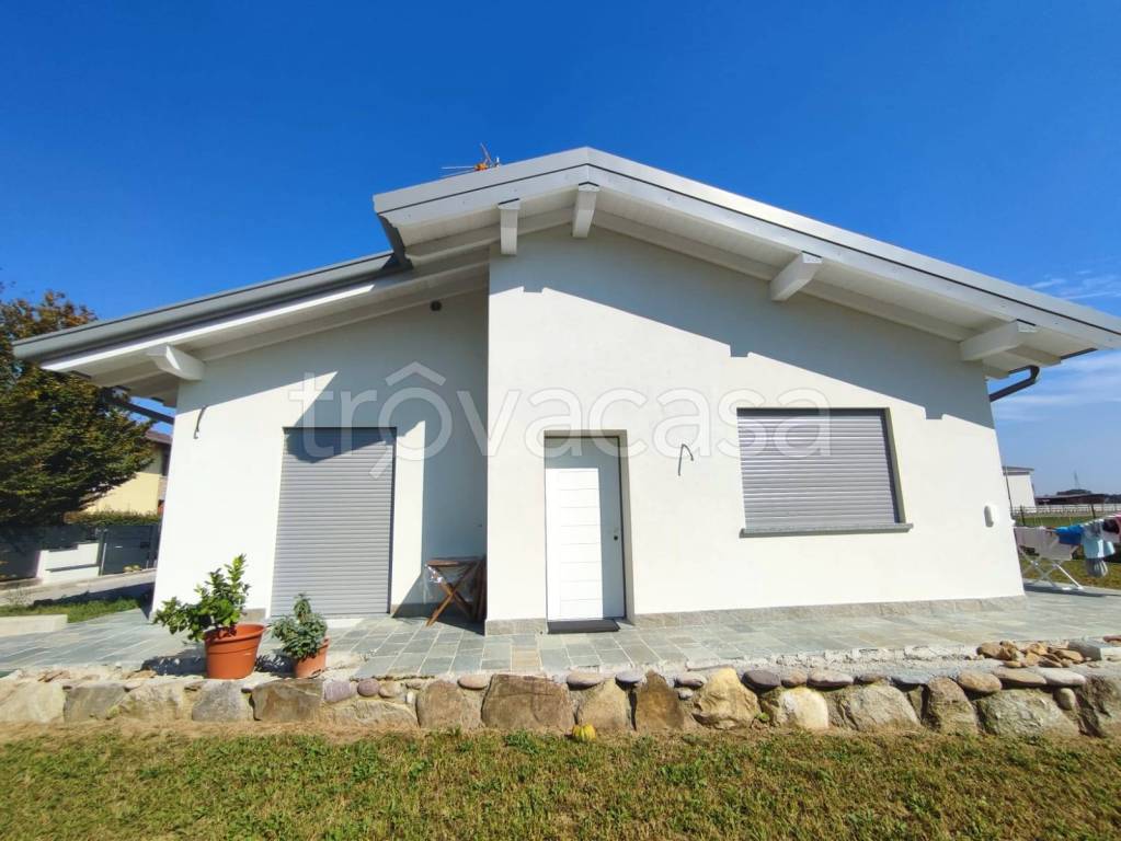 casa indipendente in vendita a Bonate Sopra