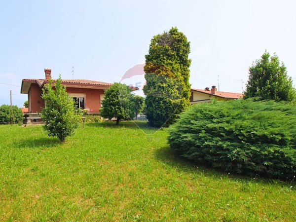 casa indipendente in vendita a Bonate Sopra