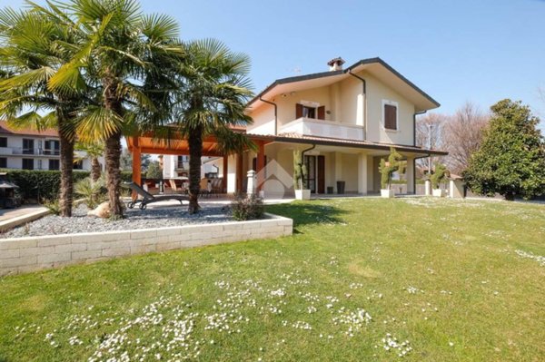 casa indipendente in vendita a Bonate Sopra