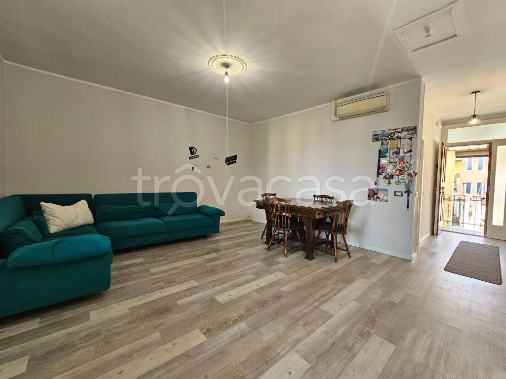 appartamento in vendita a Bonate Sopra