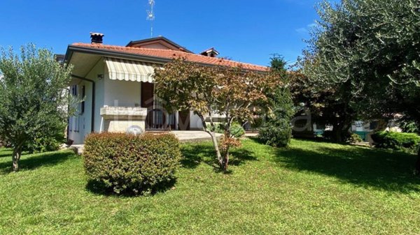casa indipendente in vendita a Bonate Sopra