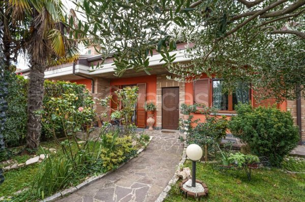 casa indipendente in vendita a Bonate Sopra