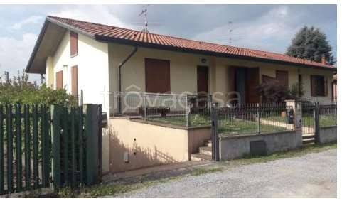 casa indipendente in vendita a Bonate Sopra
