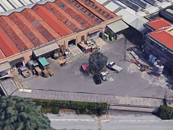 locale commerciale in vendita a Bonate Sopra