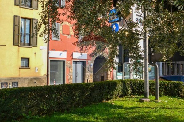 negozio in vendita a Bonate Sopra