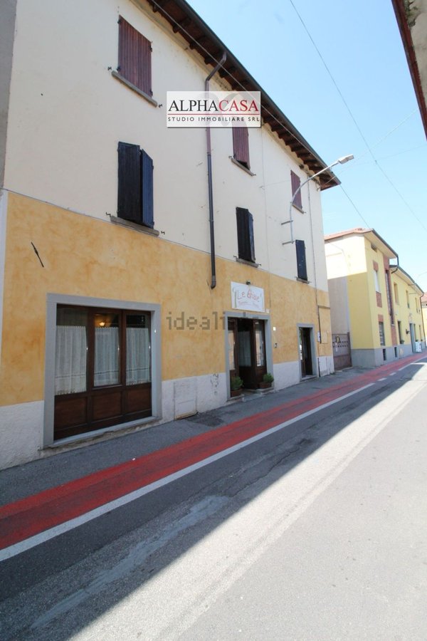 negozio in vendita a Bonate Sopra