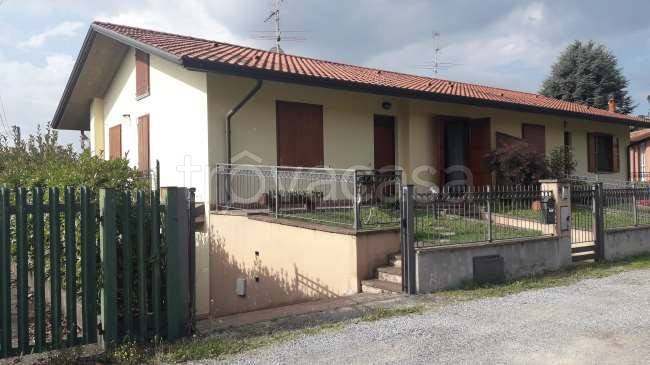 casa indipendente in vendita a Bonate Sopra