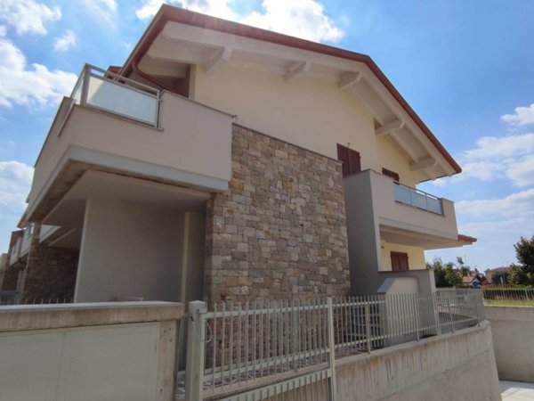 appartamento in vendita a Bonate Sopra