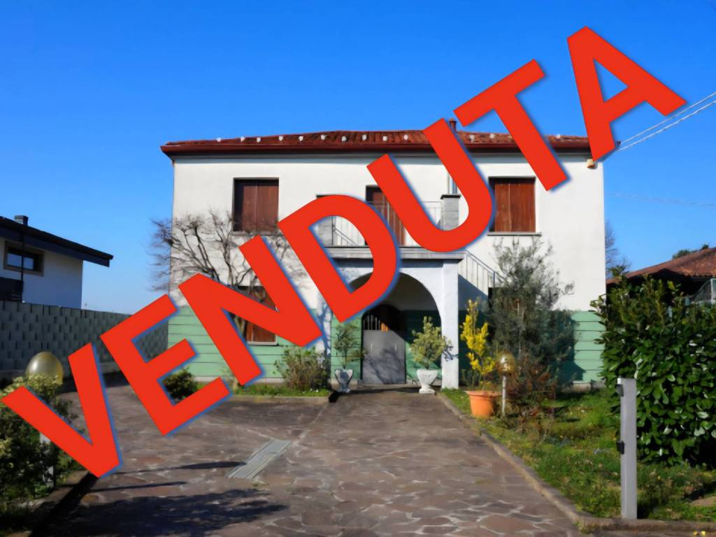 casa indipendente in vendita a Bonate Sopra