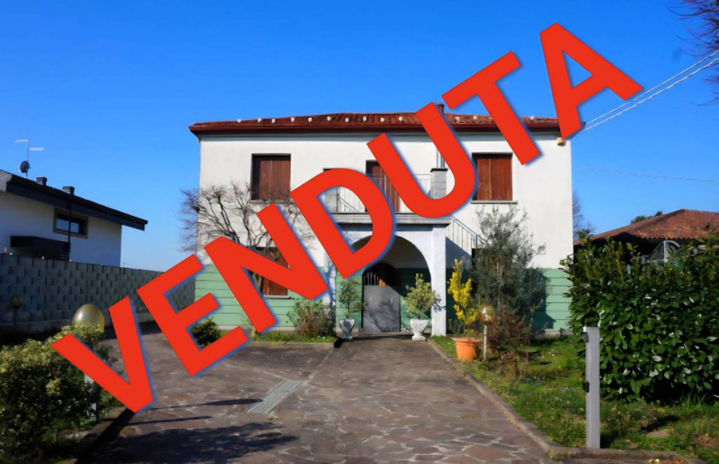 casa indipendente in vendita a Bonate Sopra