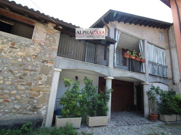 casa indipendente in vendita a Bonate Sopra