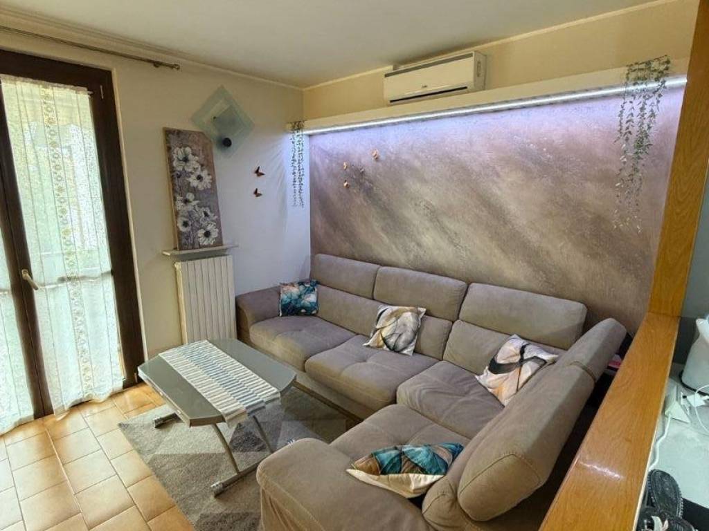 appartamento in vendita a Bonate Sopra