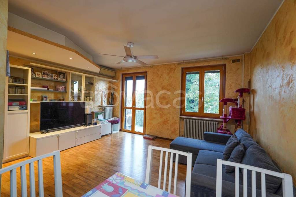 appartamento in vendita a Bonate Sopra