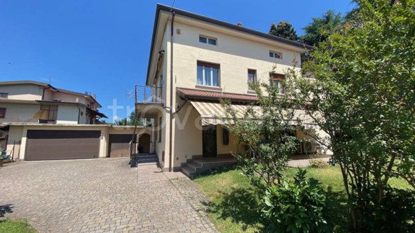 casa indipendente in vendita a Bonate Sopra