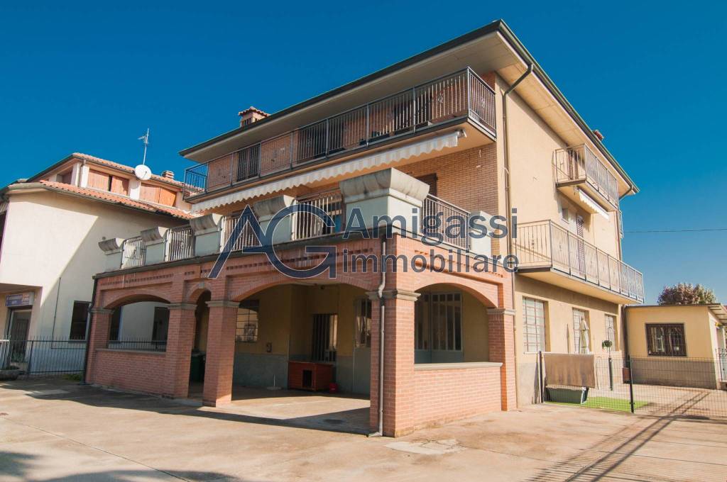 casa indipendente in vendita a Bonate Sopra