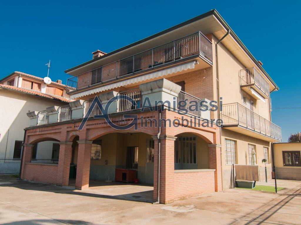 casa indipendente in vendita a Bonate Sopra