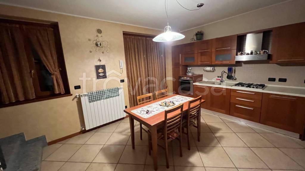 appartamento in vendita a Bonate Sopra