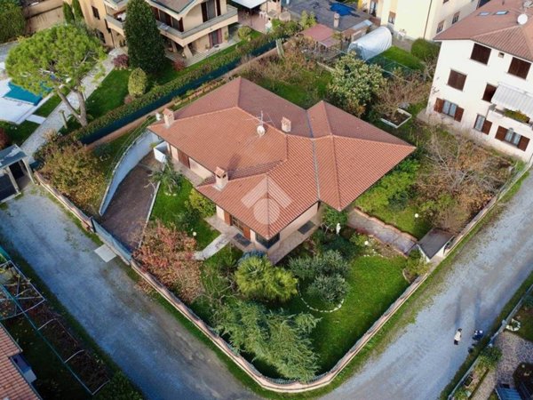 casa indipendente in vendita a Bonate Sopra