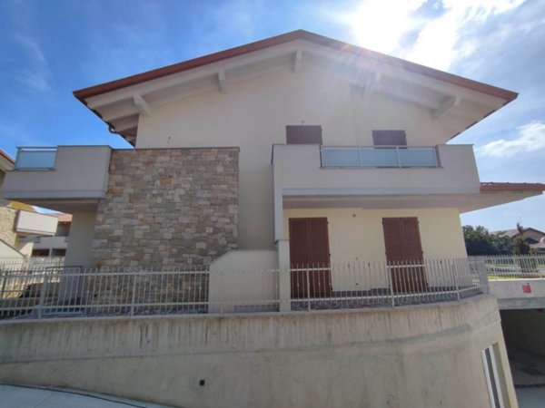 appartamento in vendita a Bonate Sopra