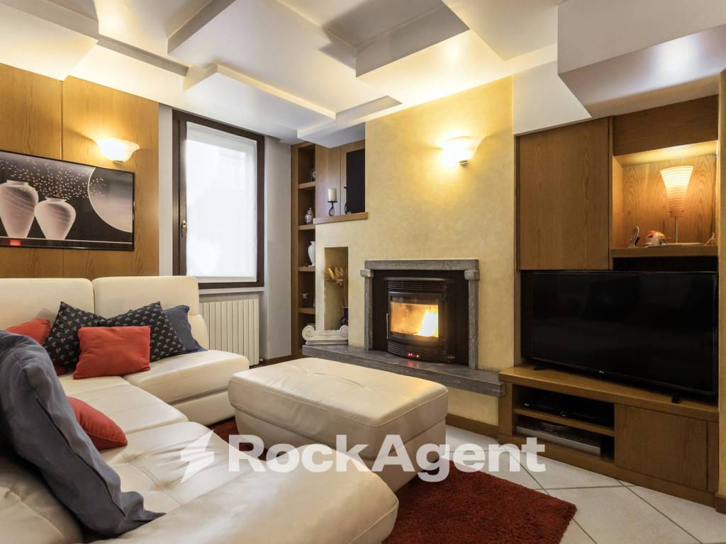 intera palazzina in vendita a Bonate Sopra