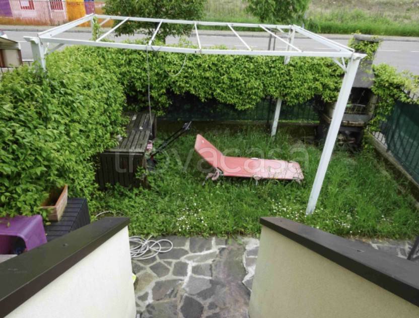 appartamento in vendita a Bonate Sopra