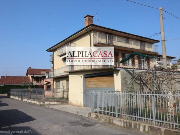 casa indipendente in vendita a Bonate Sopra