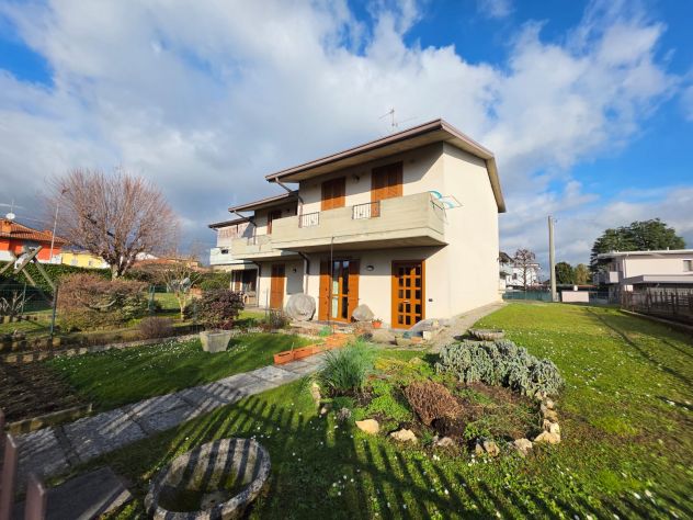 casa indipendente in vendita a Bonate Sopra