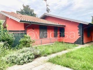 casa indipendente in vendita a Bonate Sopra