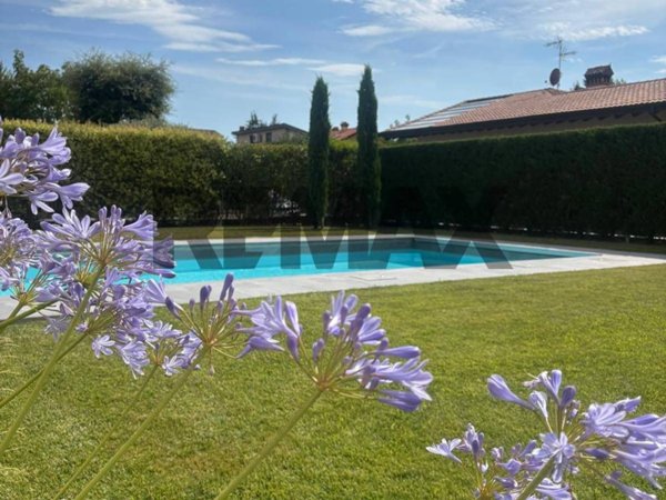 casa indipendente in vendita a Bonate Sopra in zona Cabanetti