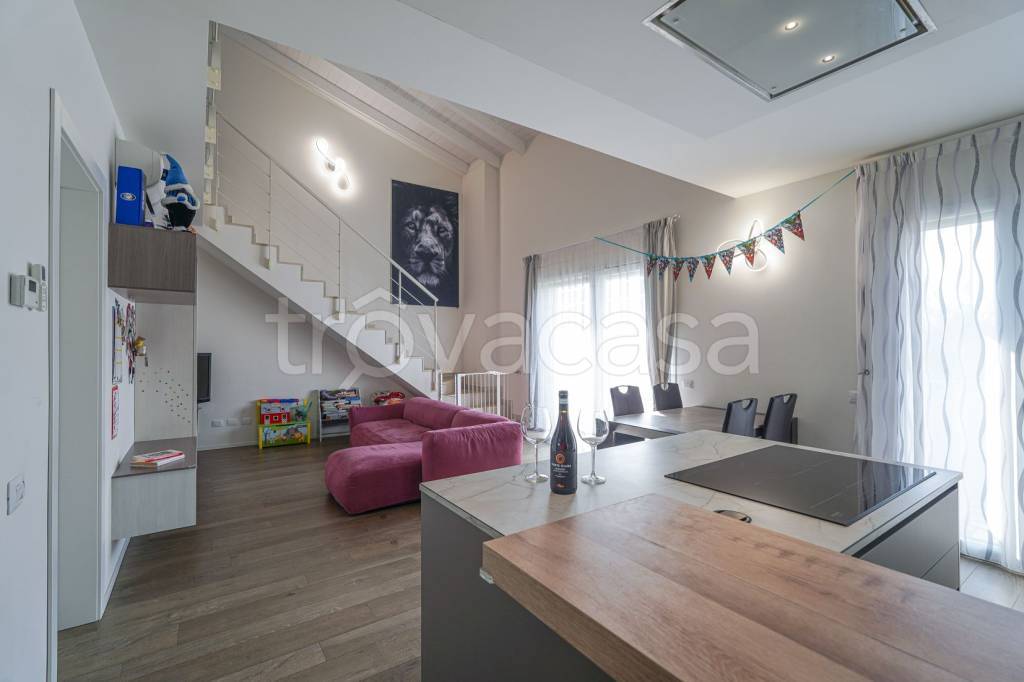 appartamento in vendita a Bonate Sopra