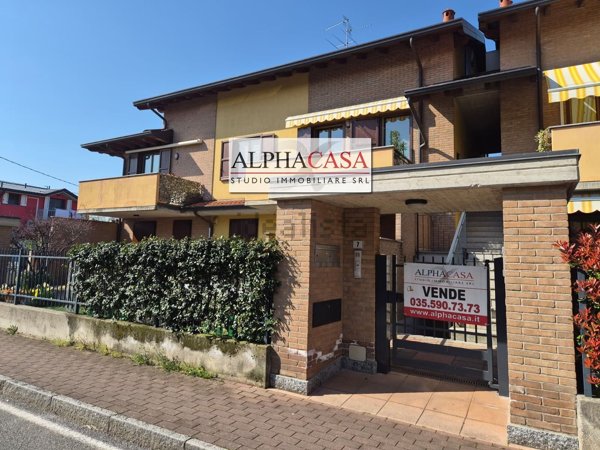 appartamento in vendita a Bonate Sopra