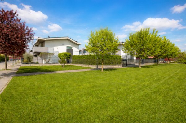 casa indipendente in vendita a Bonate Sopra