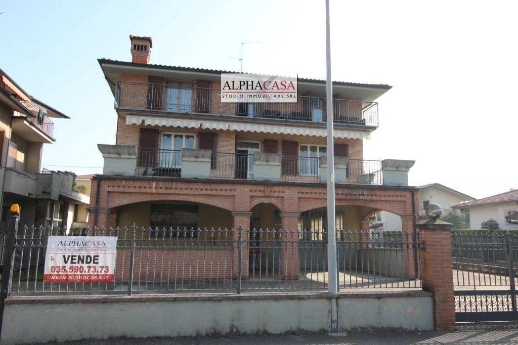 appartamento in vendita a Bonate Sopra