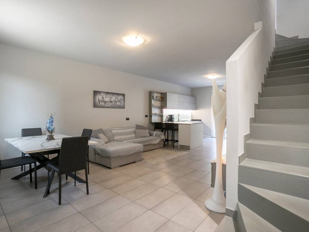 casa indipendente in vendita a Bonate Sopra in zona Ghiaie di Bonate Sopra