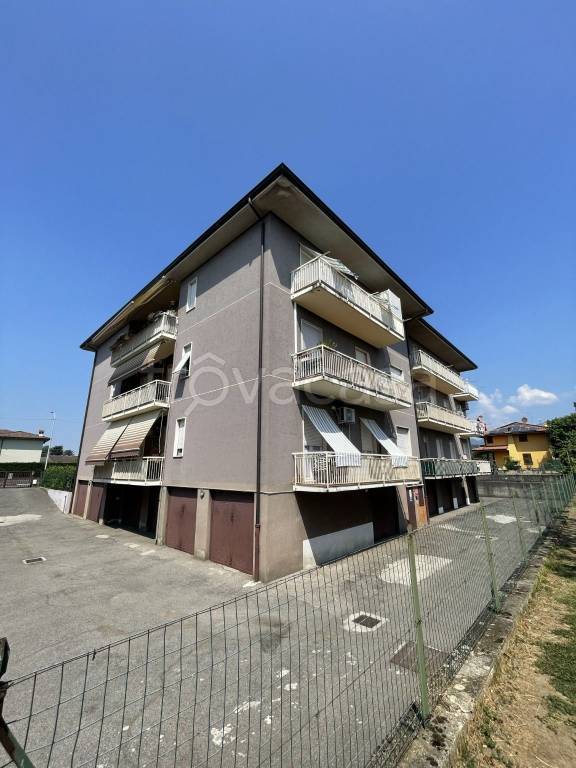 appartamento in vendita a Bonate Sopra