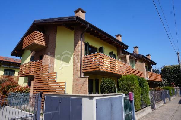 appartamento in vendita a Bonate Sopra in zona Ghiaie di Bonate Sopra