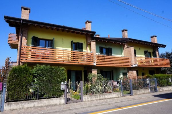 appartamento in vendita a Bonate Sopra in zona Ghiaie di Bonate Sopra