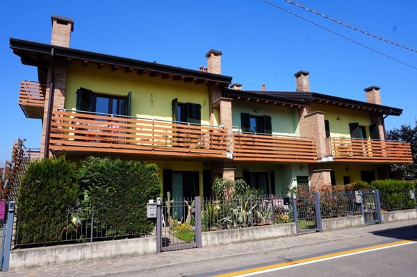 appartamento in vendita a Bonate Sopra in zona Ghiaie di Bonate Sopra