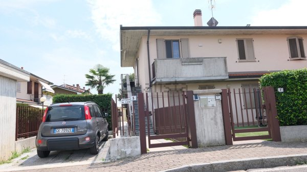 appartamento in vendita a Bonate Sopra