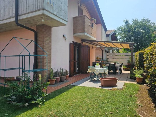 casa indipendente in vendita a Bonate Sopra in zona Ghiaie di Bonate Sopra