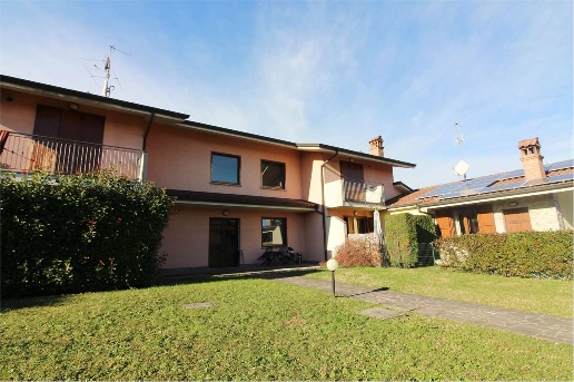 appartamento in vendita a Bonate Sopra in zona Ghiaie di Bonate Sopra