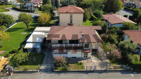 casa indipendente in vendita a Bonate Sopra in zona Ghiaie di Bonate Sopra