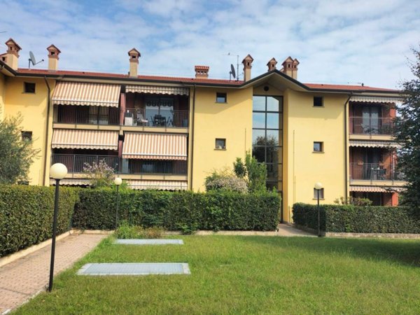 appartamento in vendita a Bonate Sopra in zona Ghiaie di Bonate Sopra