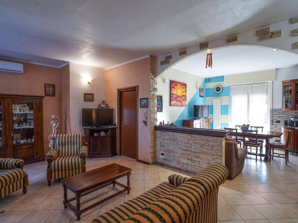 appartamento in vendita a Bonate Sotto