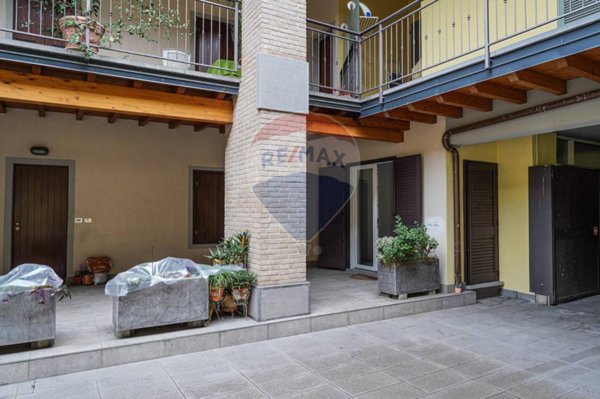 appartamento in vendita a Bonate Sotto