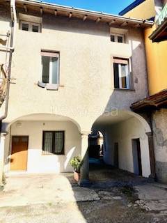 casa indipendente in vendita a Bonate Sotto