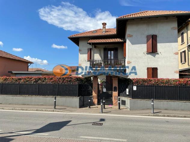 casa indipendente in vendita a Bonate Sotto