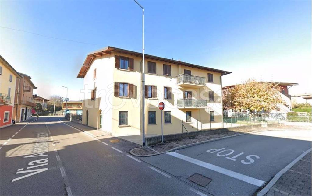 terreno edificabile in vendita a Bonate Sotto